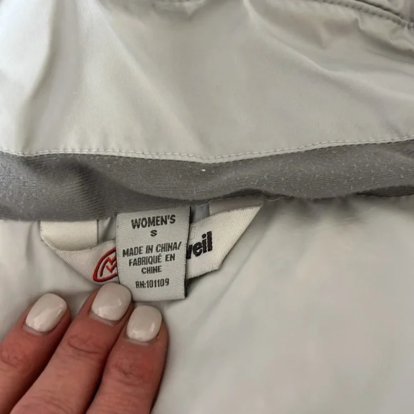 Cloudveil Down Jacket - Picture 11 of 16